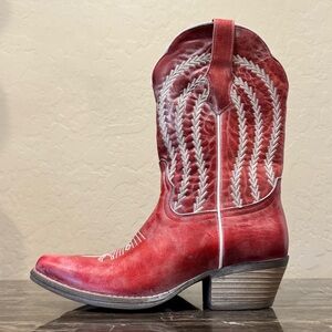 NEW Sterling River Red Leather Cowboy Boots